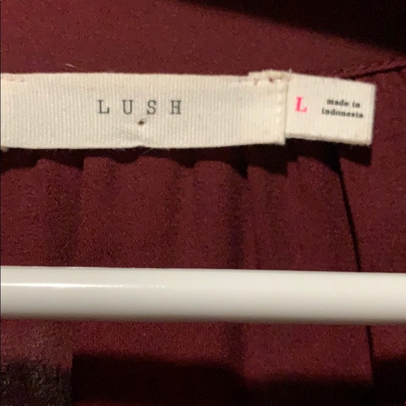 Sheer cranberry top - Picture 2 of 3